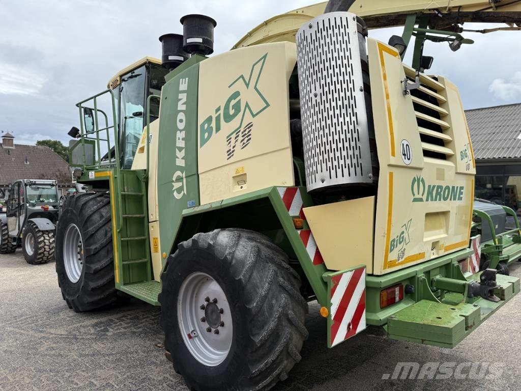 Krone Big X V8 自走式飼料採集機