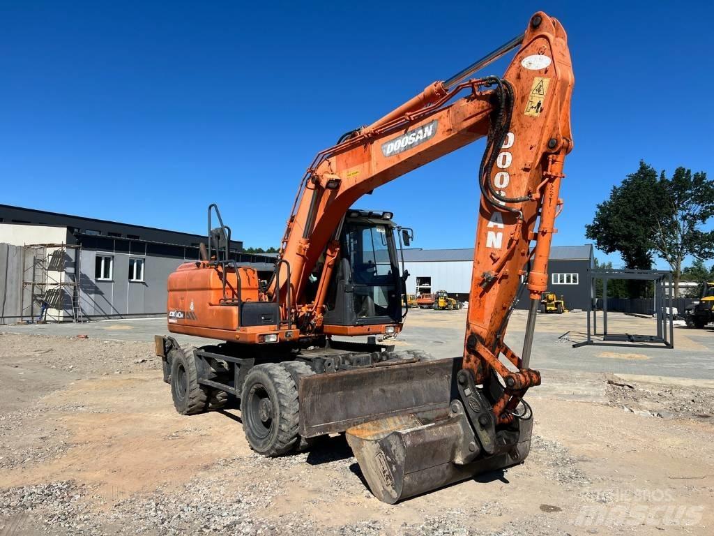 Doosan DX 140 W 旋轉式挖土機/掘鑿機/挖掘機