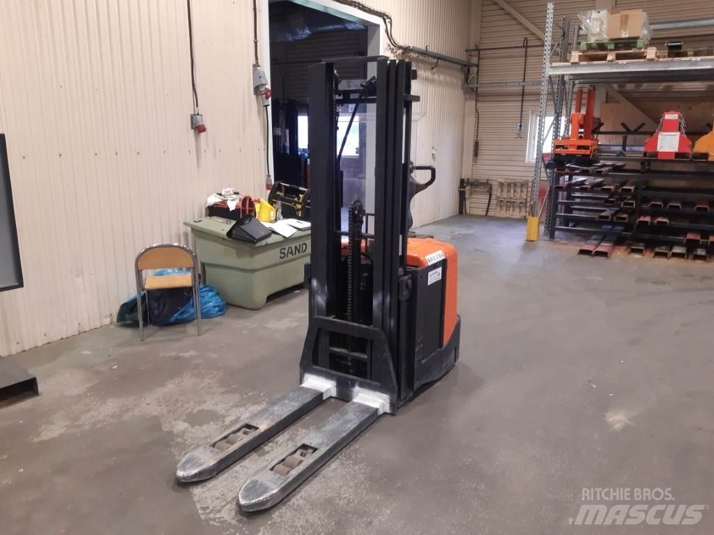 BT SPE125L 行走控制式堆積機