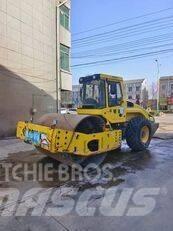  BW 220D-40 單輪滾壓機