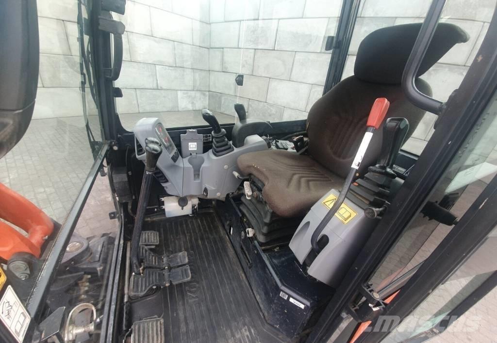 Kubota KX027-4 小型挖土機/掘鑿機<7t(小型挖掘機)