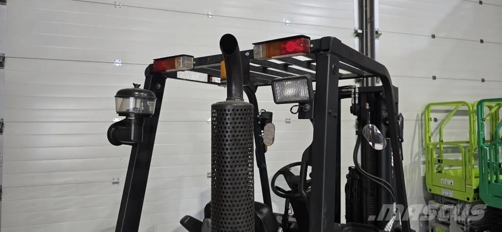 Doosan D 30 GP 柴油卡車