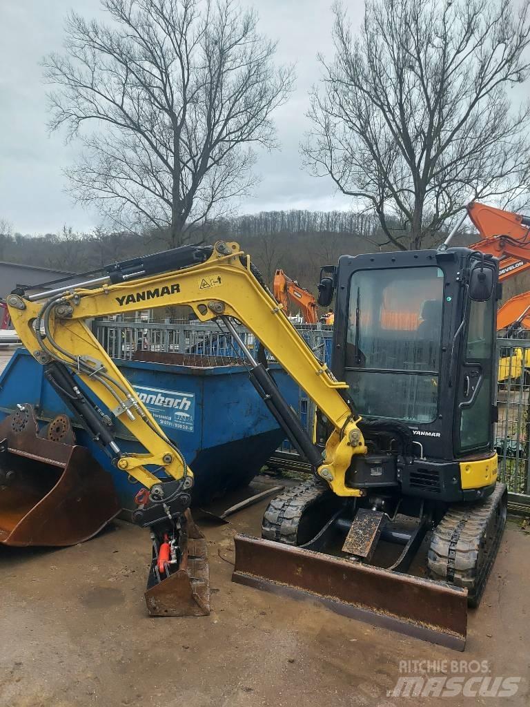 Yanmar Vio 33 小型挖土機/掘鑿機<7t(小型挖掘機)