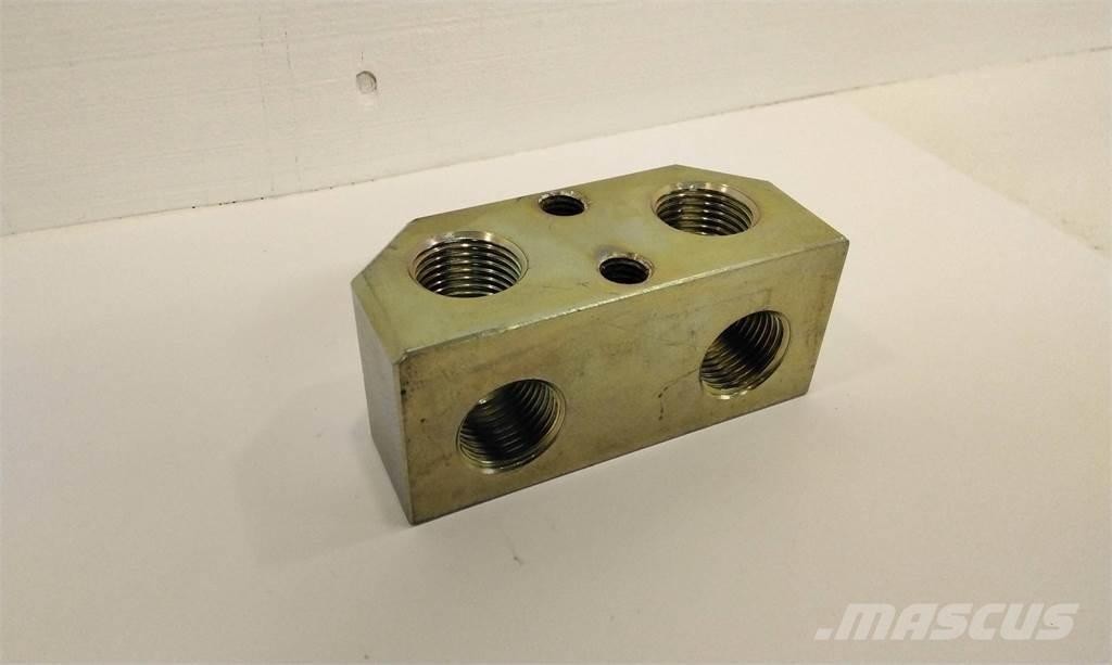 Ponsse P26215 運送起重機