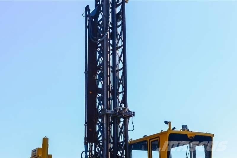 Atlas Copco DM30 鑽孔機