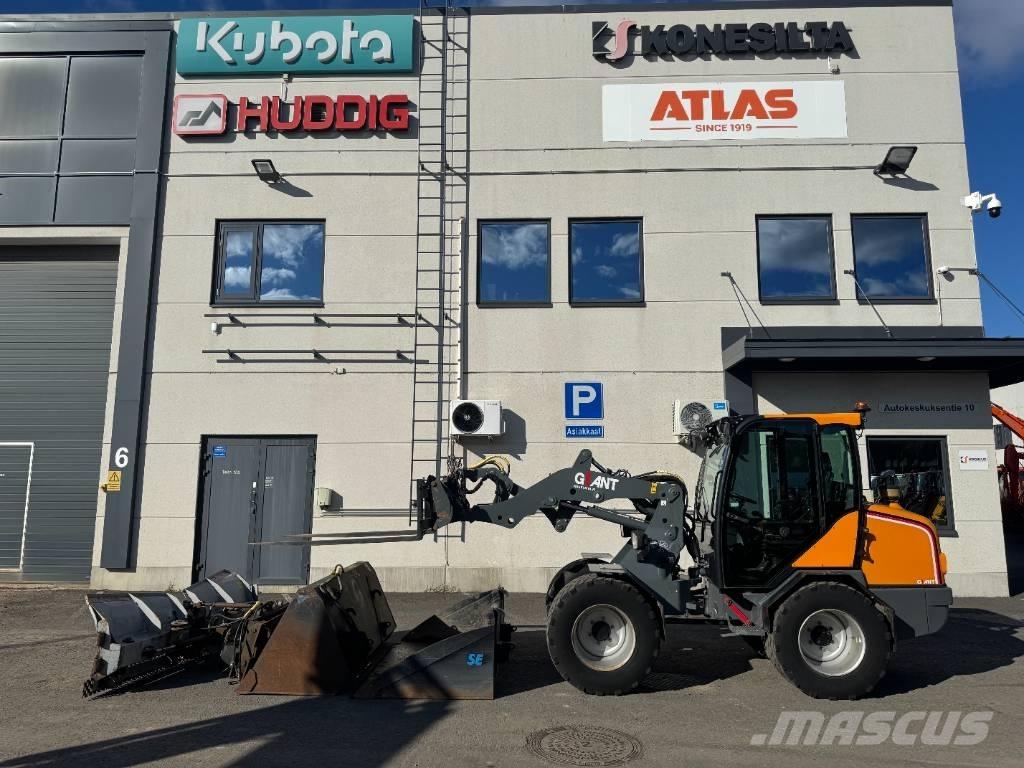 GiANT V 6004 T 小型裝載機