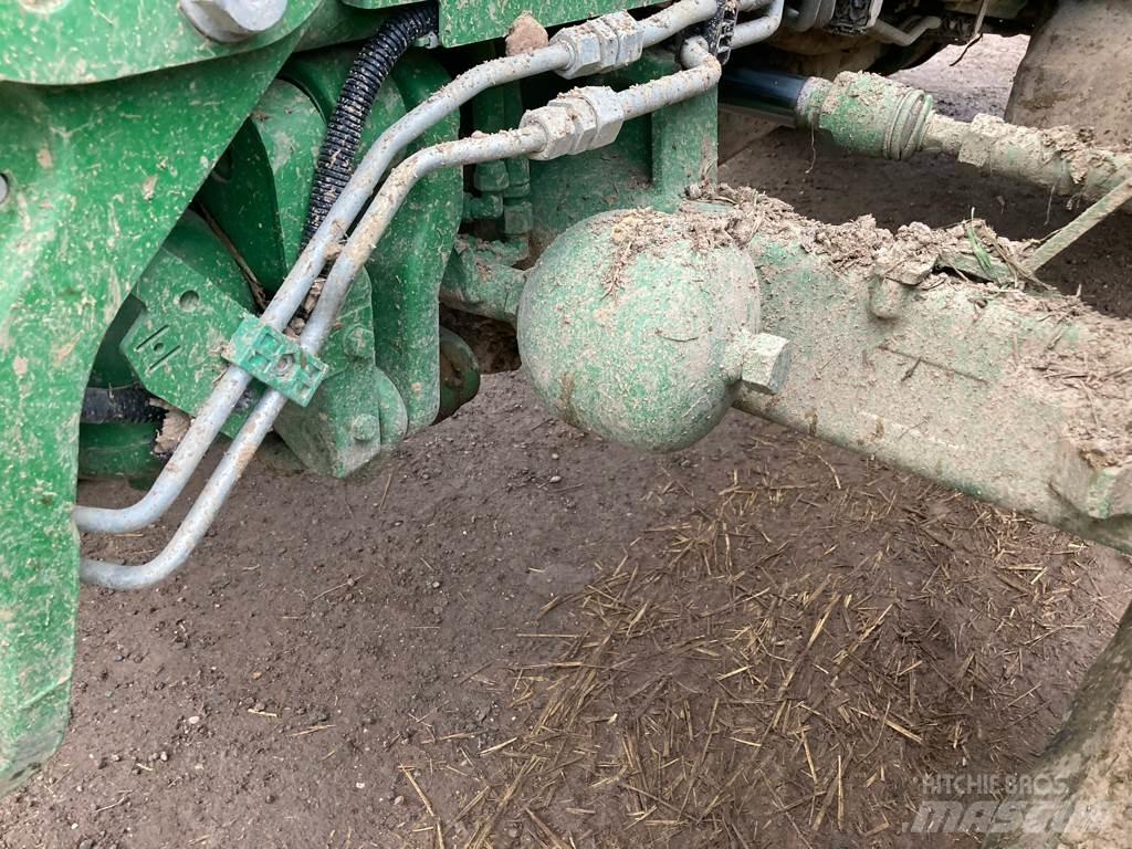 John Deere 6145R 曳引機