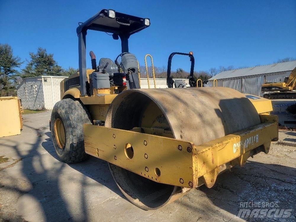 CAT CS 563 D 雙輪滾壓機