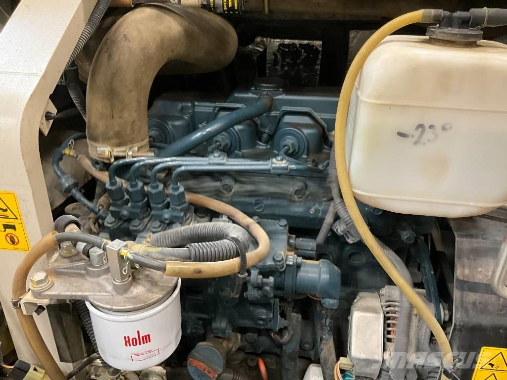 Kubota KX 057-4 小型挖土機/掘鑿機<7t(小型挖掘機)