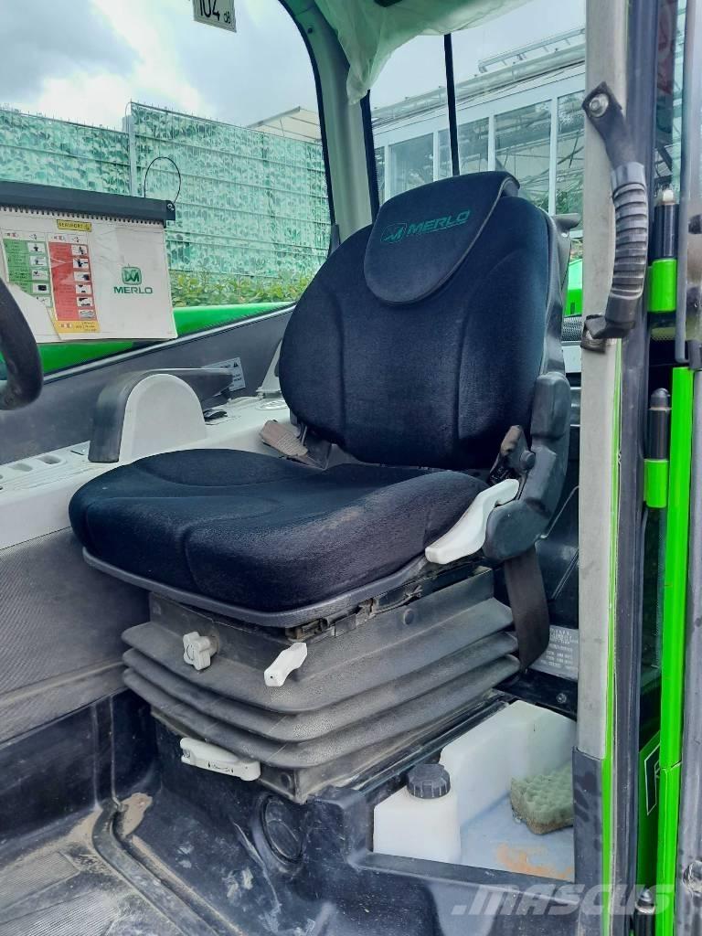 Merlo P 40.17 伸縮臂操作車