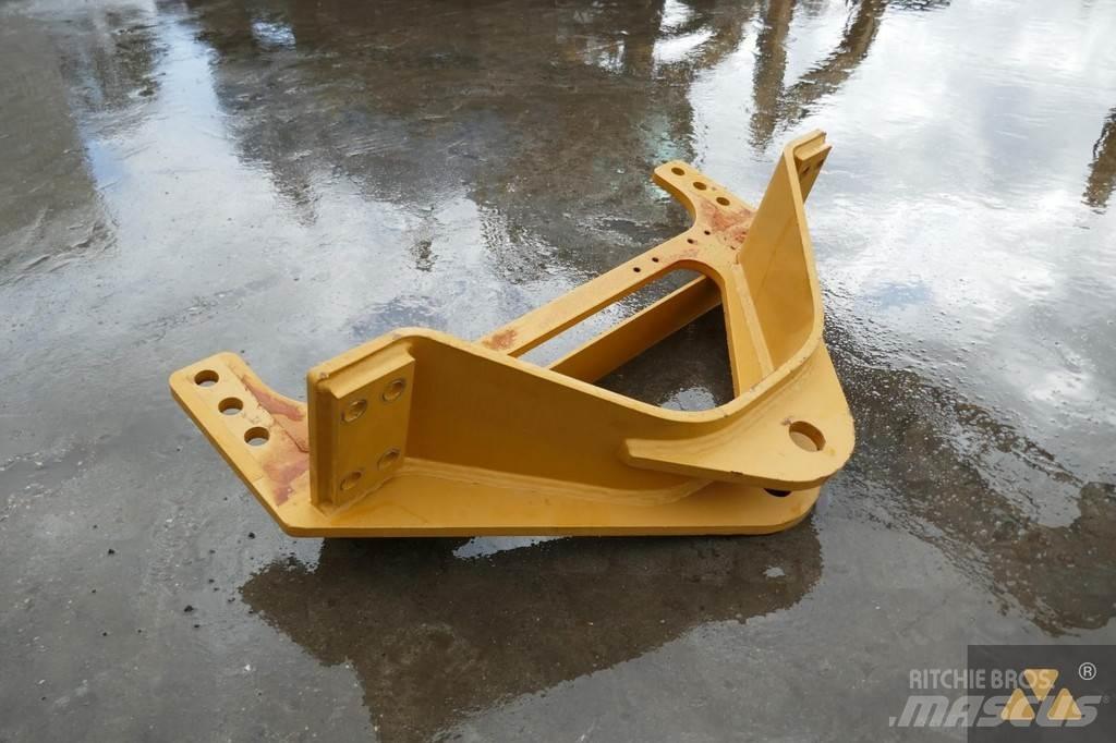 CAT 140M3 Drawbar 其他組件
