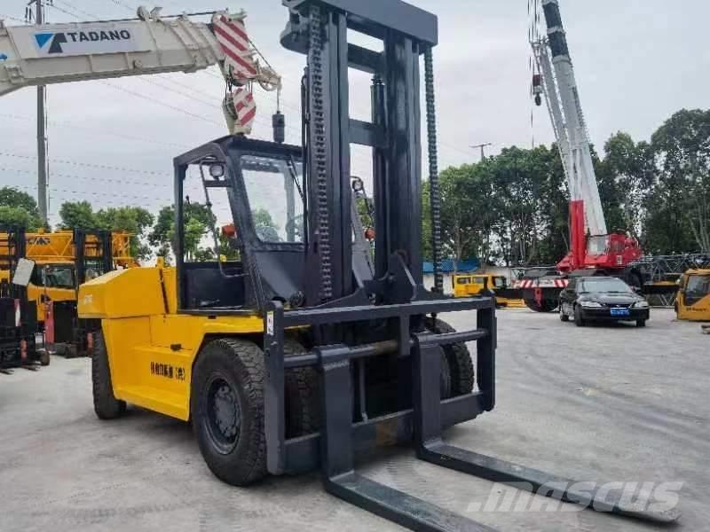 Komatsu FD 160 柴油卡車