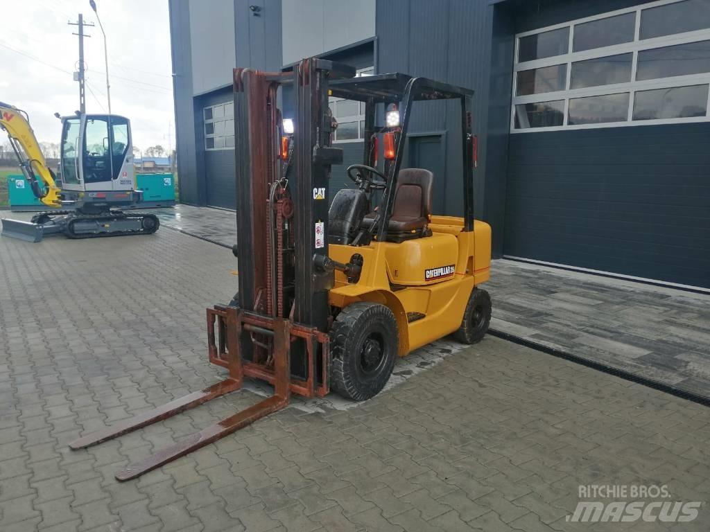 CAT DP 25 K 柴油卡車
