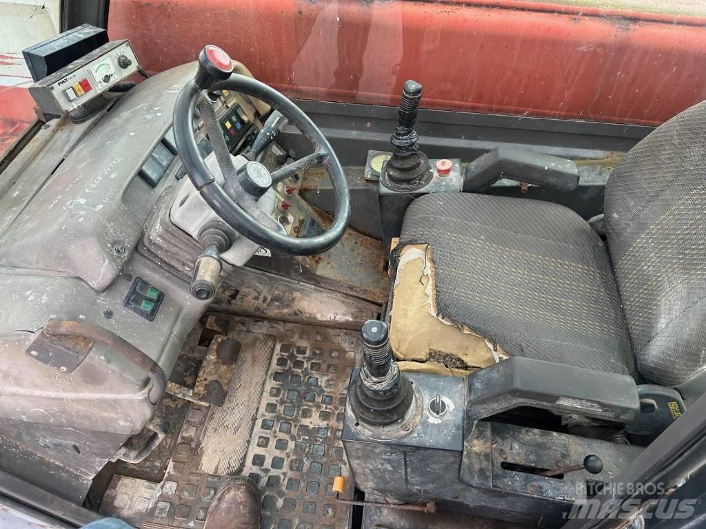 Manitou MRT 1850 伸縮臂操作車