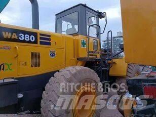 Komatsu WA 380 輪胎式裝載機