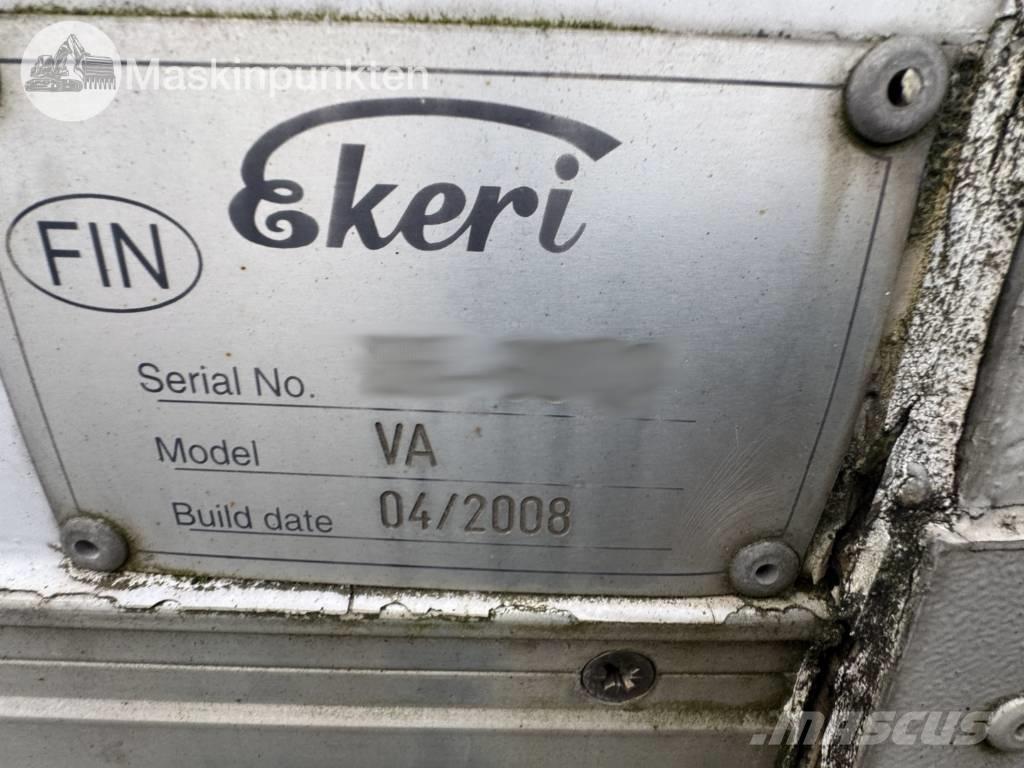 Ekeri L4 箱體拖車