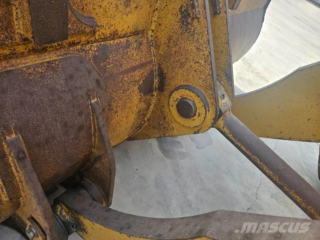 CAT 972 H 輪胎式裝載機