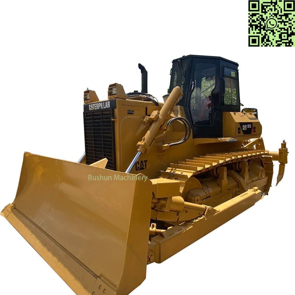 CAT D 7 G 平土機
