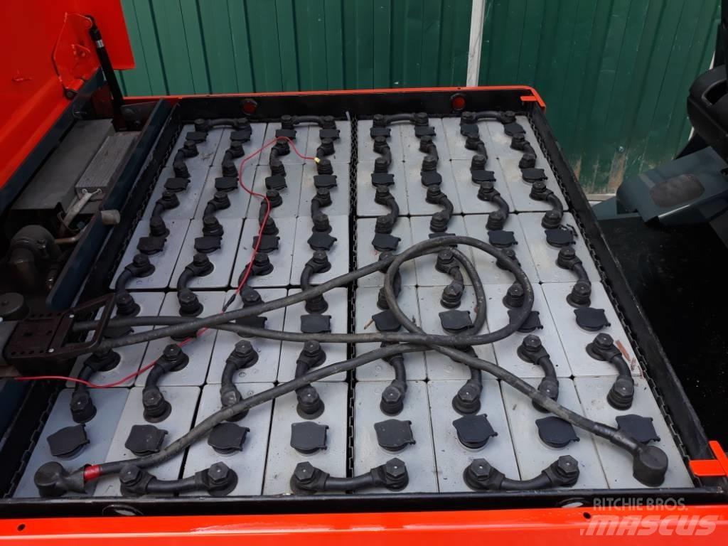 Toyota FBMF30 電動堆高機