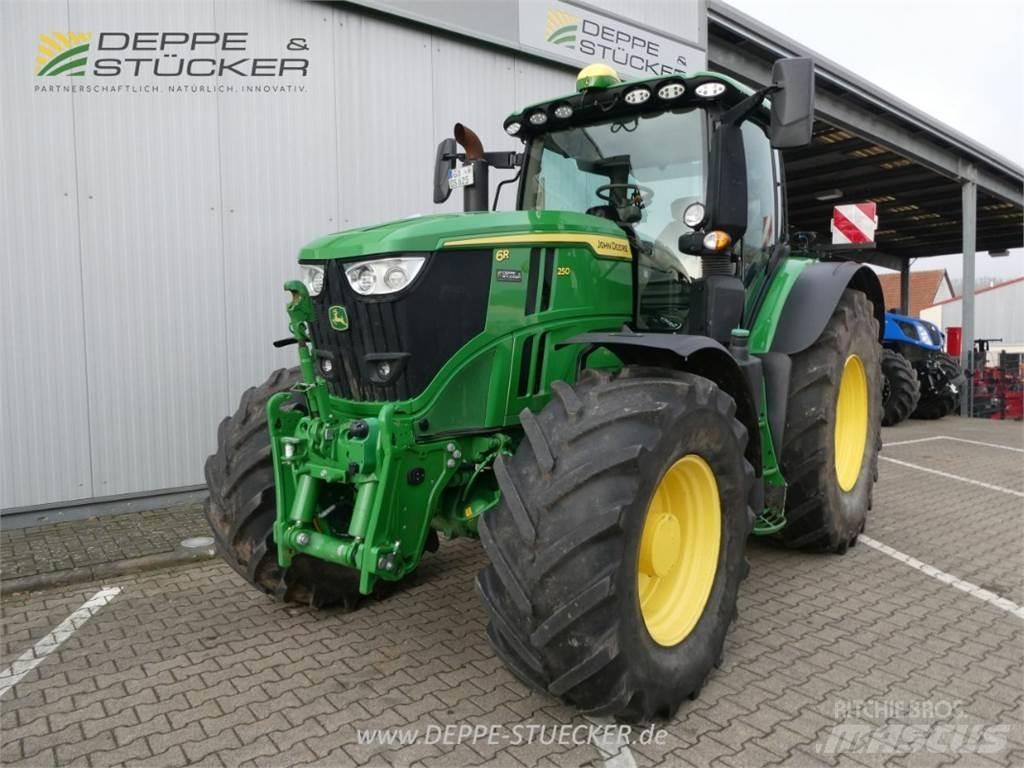 John Deere 6R 250 曳引機