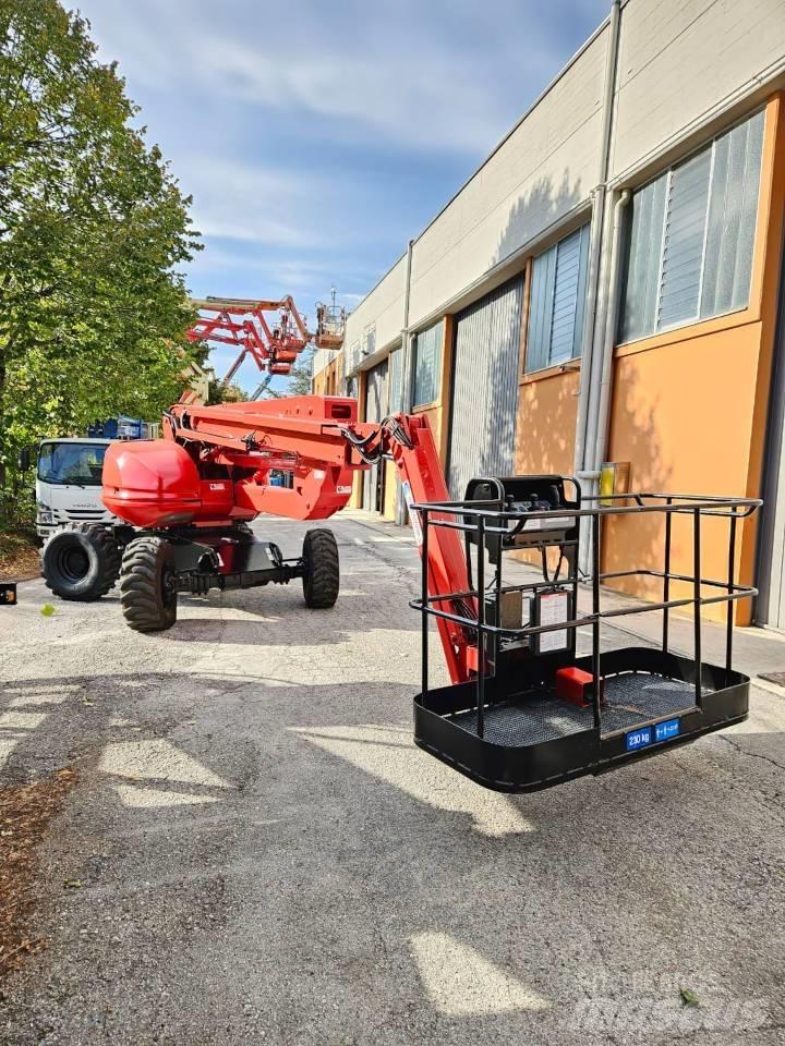 Manitou 160 ATJ 曲臂高空作業車