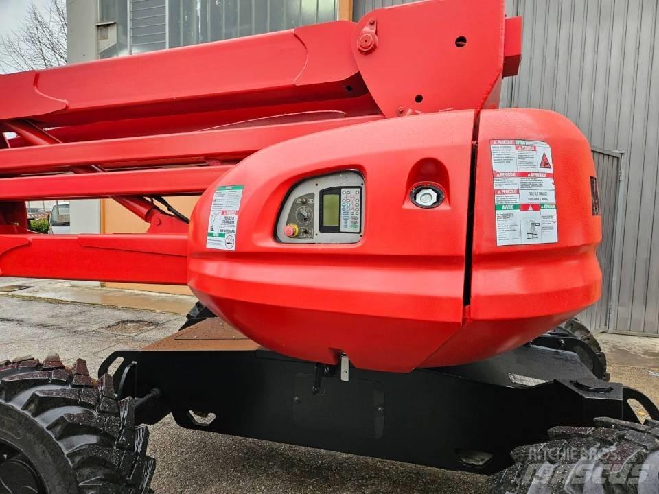 Manitou 160 ATJ 曲臂高空作業車