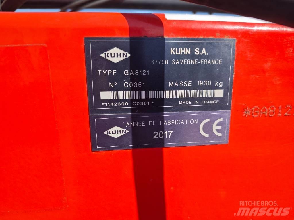 Kuhn GA 8121 堆草機