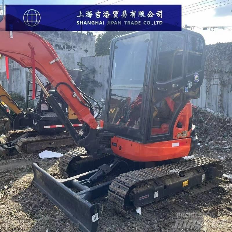 Kubota U 35 小型挖土機/掘鑿機<7t(小型挖掘機)