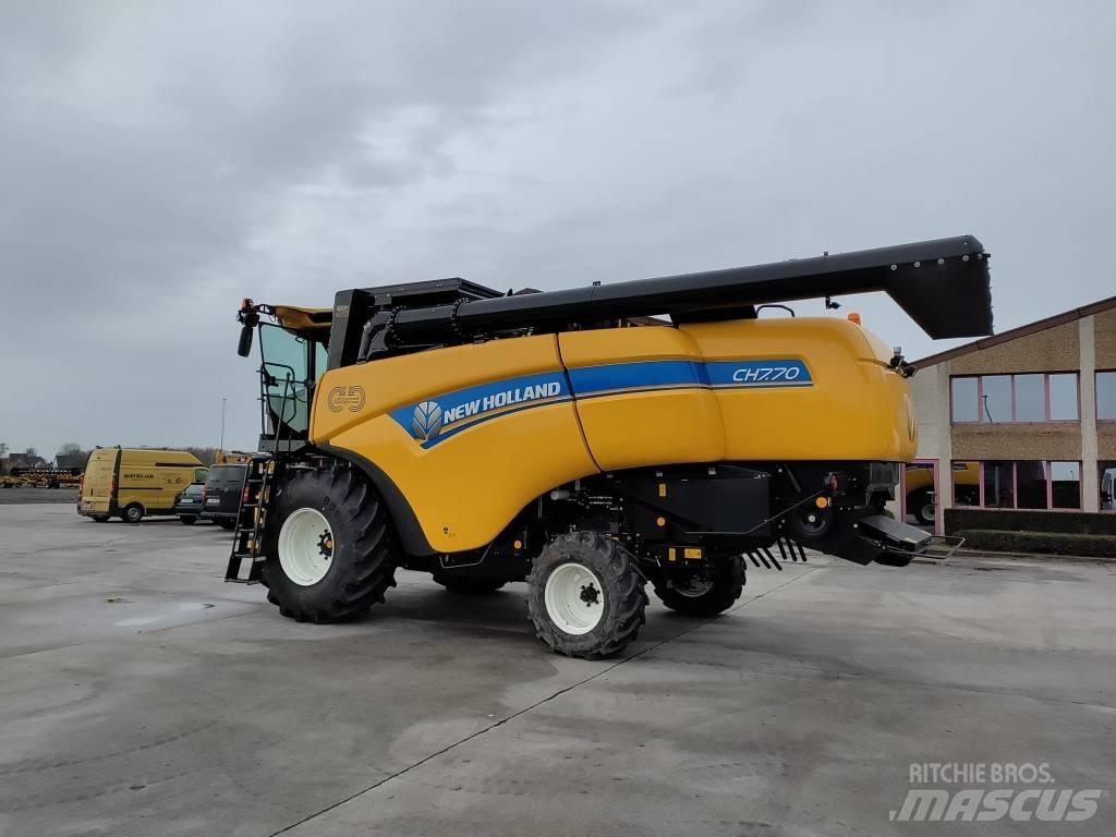New Holland CH7.70 聯合收穫機