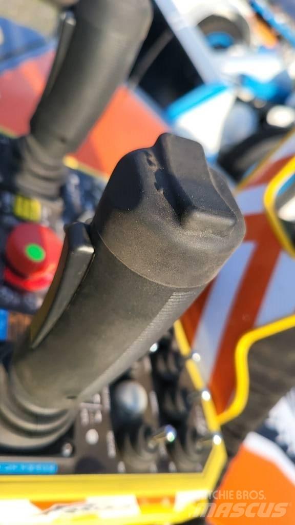 Akula DR300 其他地下設備
