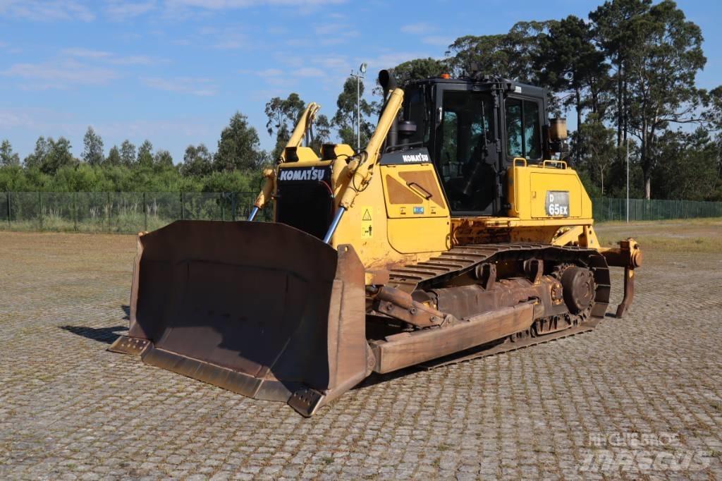 Komatsu D65EX-16 履帶推土機