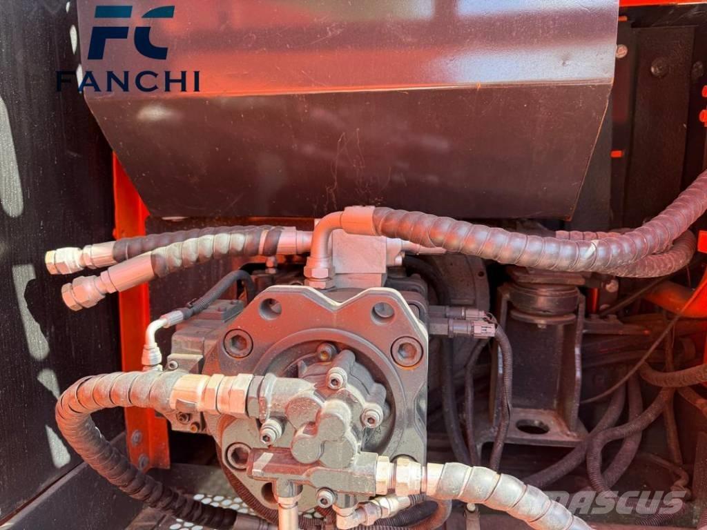 Doosan DX 225 履帶式 挖土機/掘鑿機/挖掘機