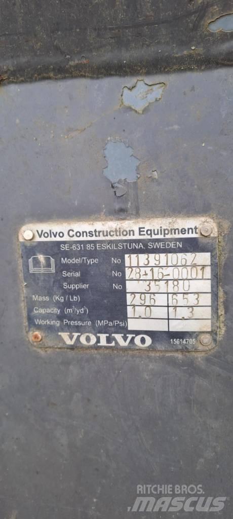 Volvo L 25 F 輪胎式裝載機
