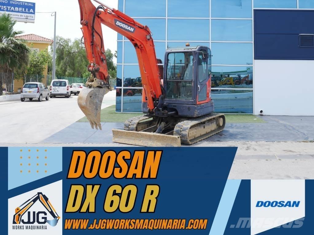 Doosan DX 60 R 小型挖土機/掘鑿機<7t(小型挖掘機)