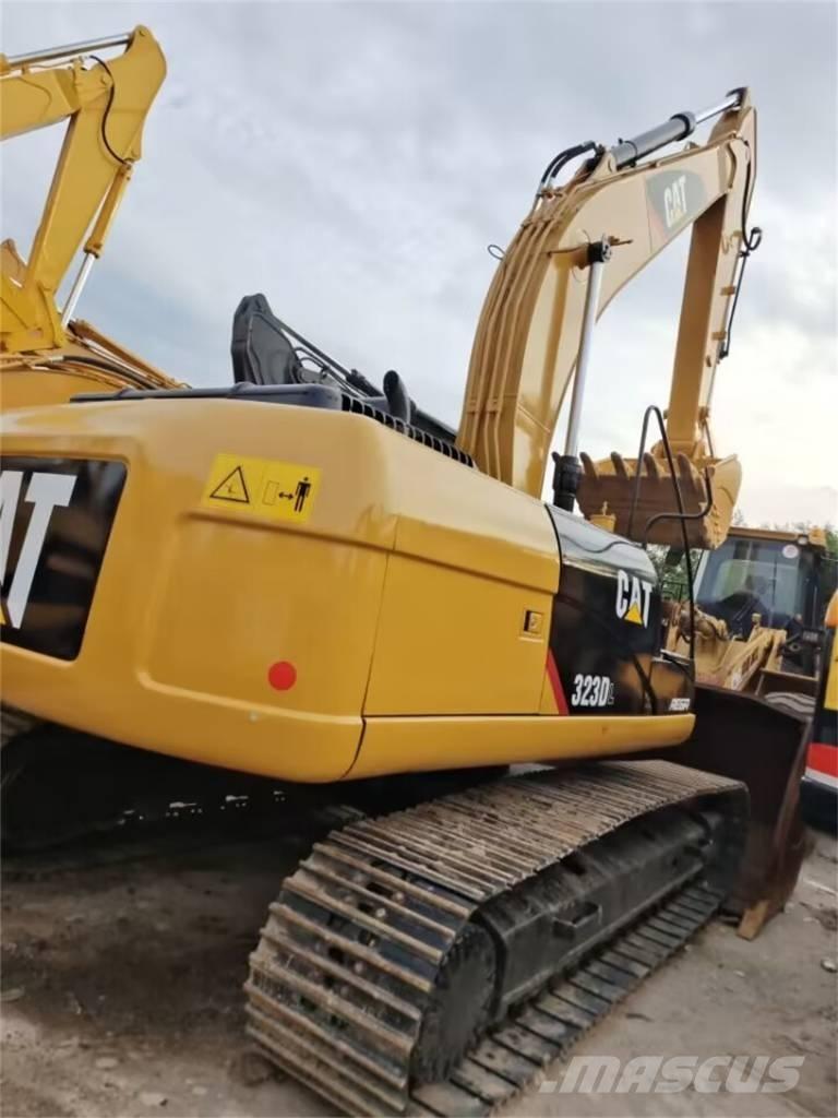 CAT 323 D 履帶式 挖土機/掘鑿機/挖掘機