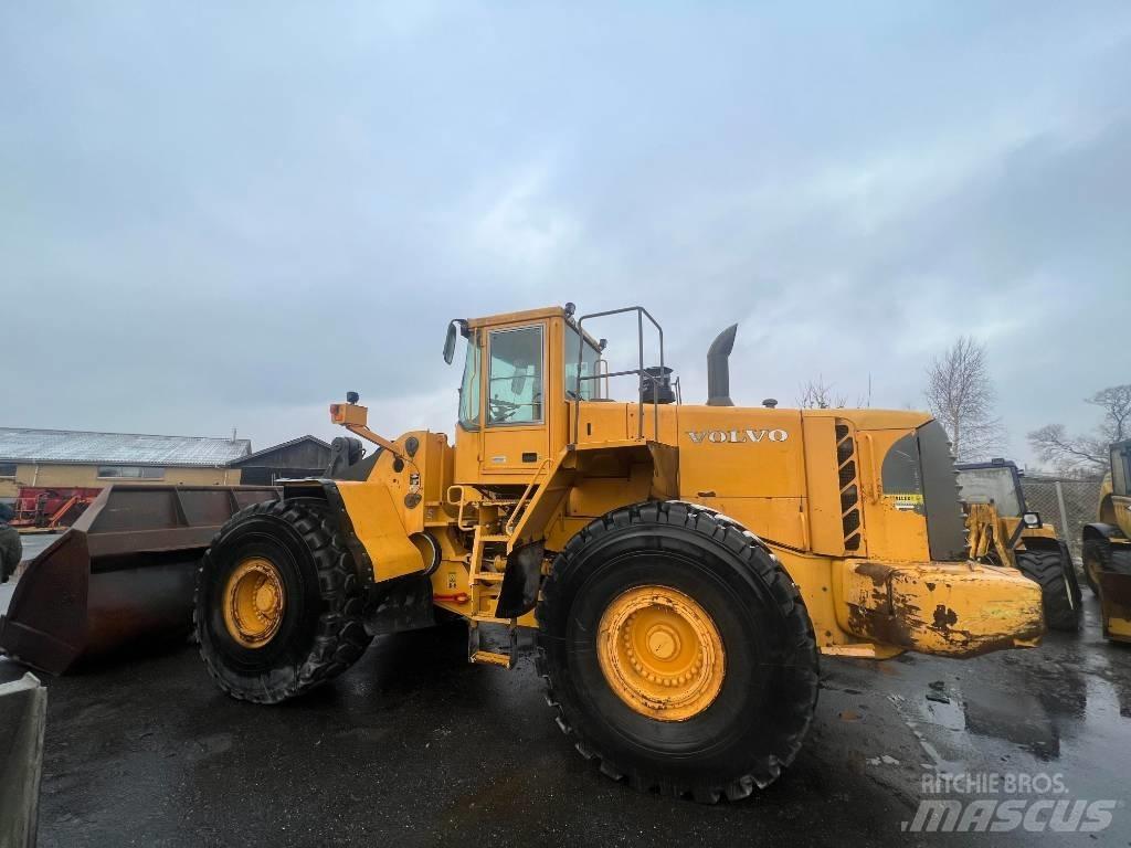 Volvo L 220 E 輪胎式裝載機