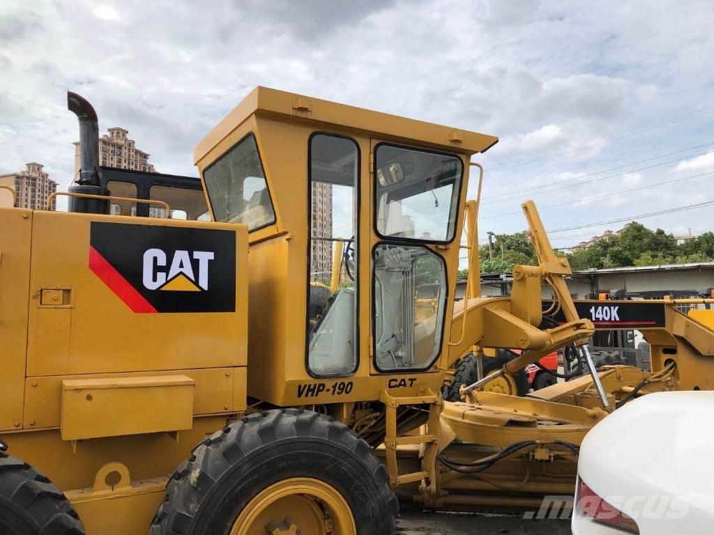 CAT 140 K 平土機