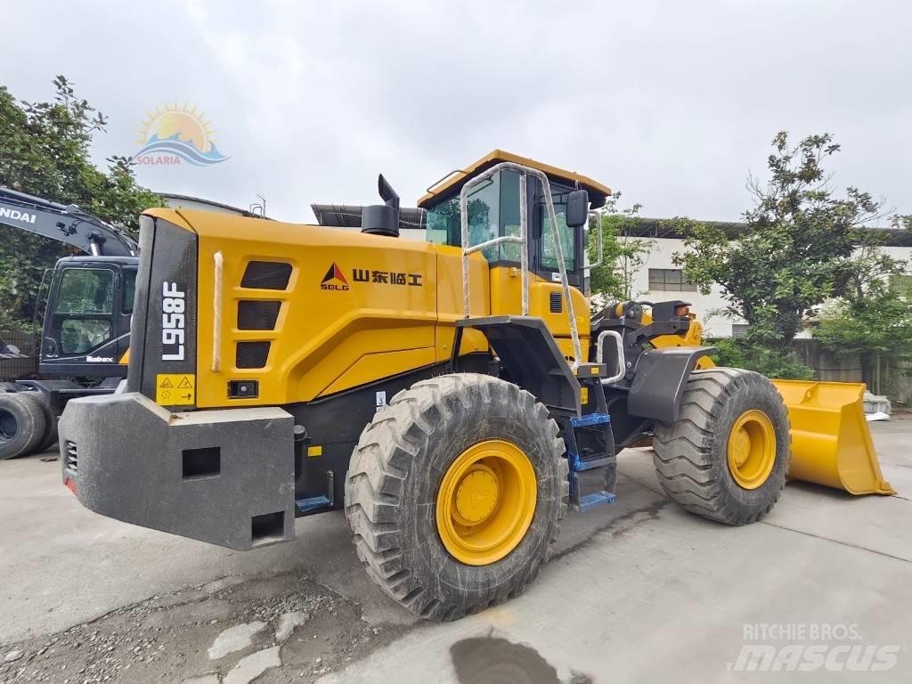 SDLG LG 958 F 輪胎式裝載機