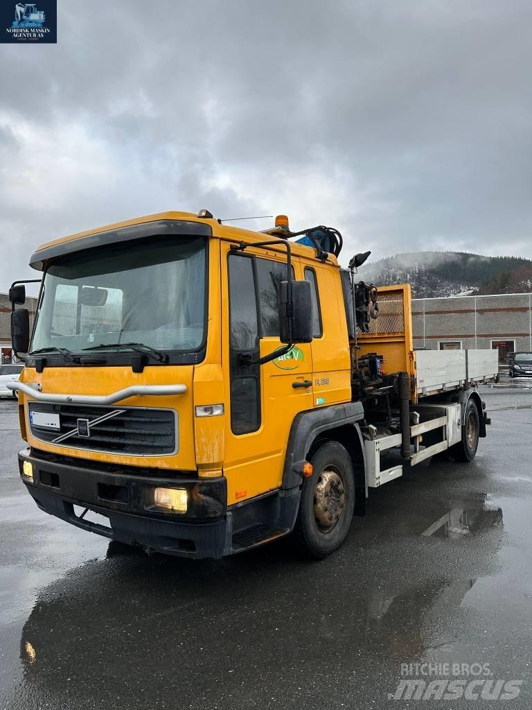 Volvo FL 250 起重機卡車