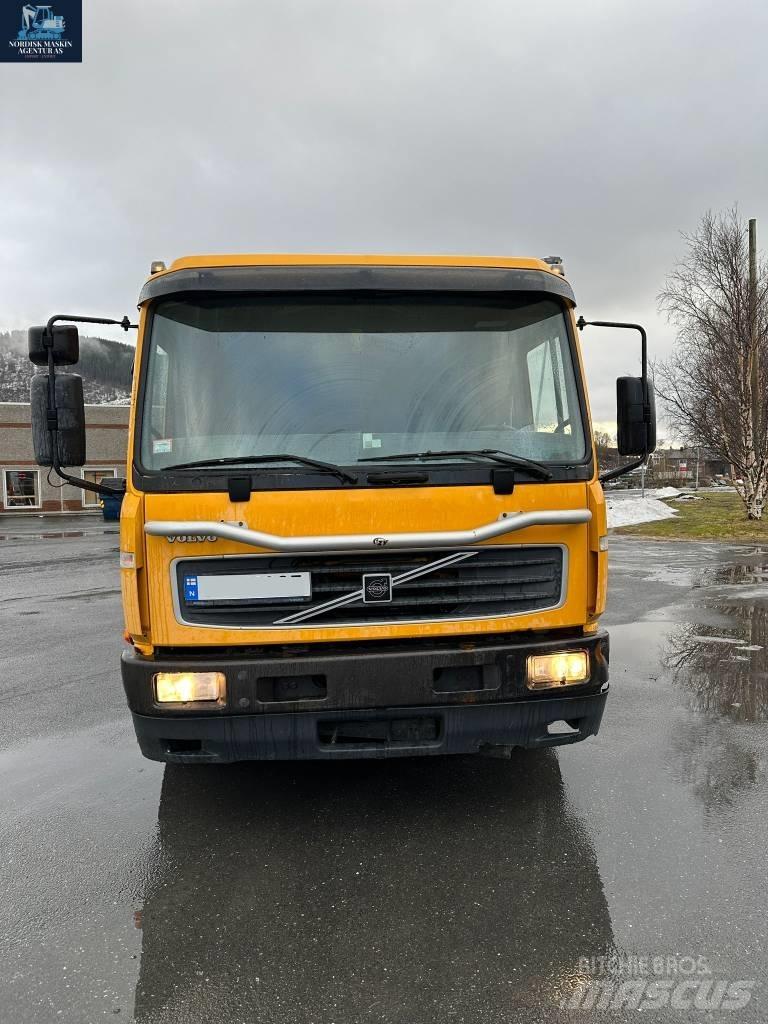 Volvo FL 250 起重機卡車