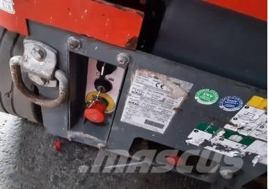 SkyJack SJ 12 剪式升降機