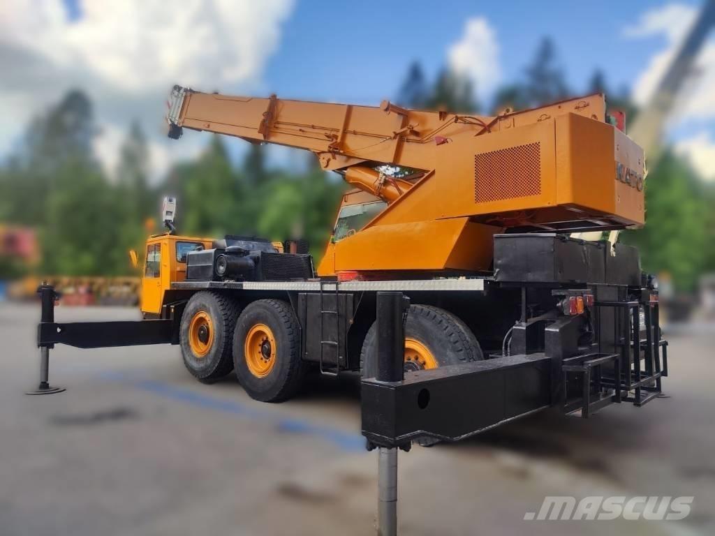 Kato KA 400 E 全路面起重機/吊車