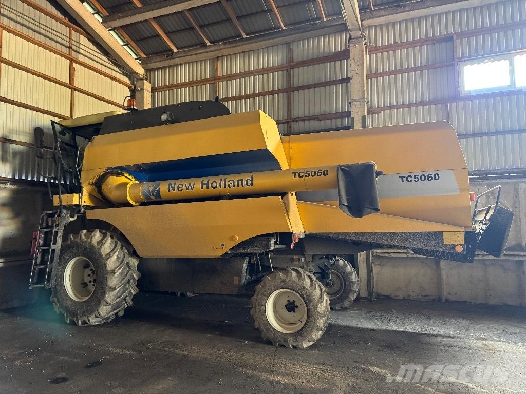 New Holland Tc5060 聯合收穫機