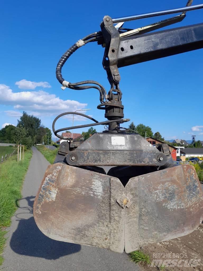 Fassi 130 裝載起重機