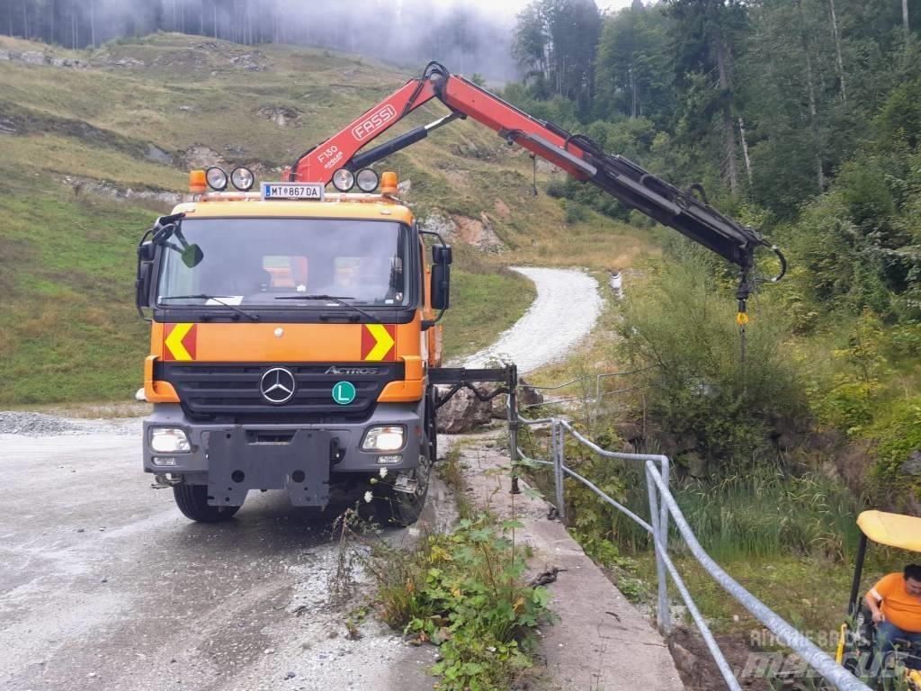 Fassi 130 裝載起重機