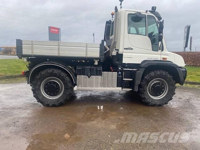 Mercedes-Benz UNIMOG 傾卸式卡車