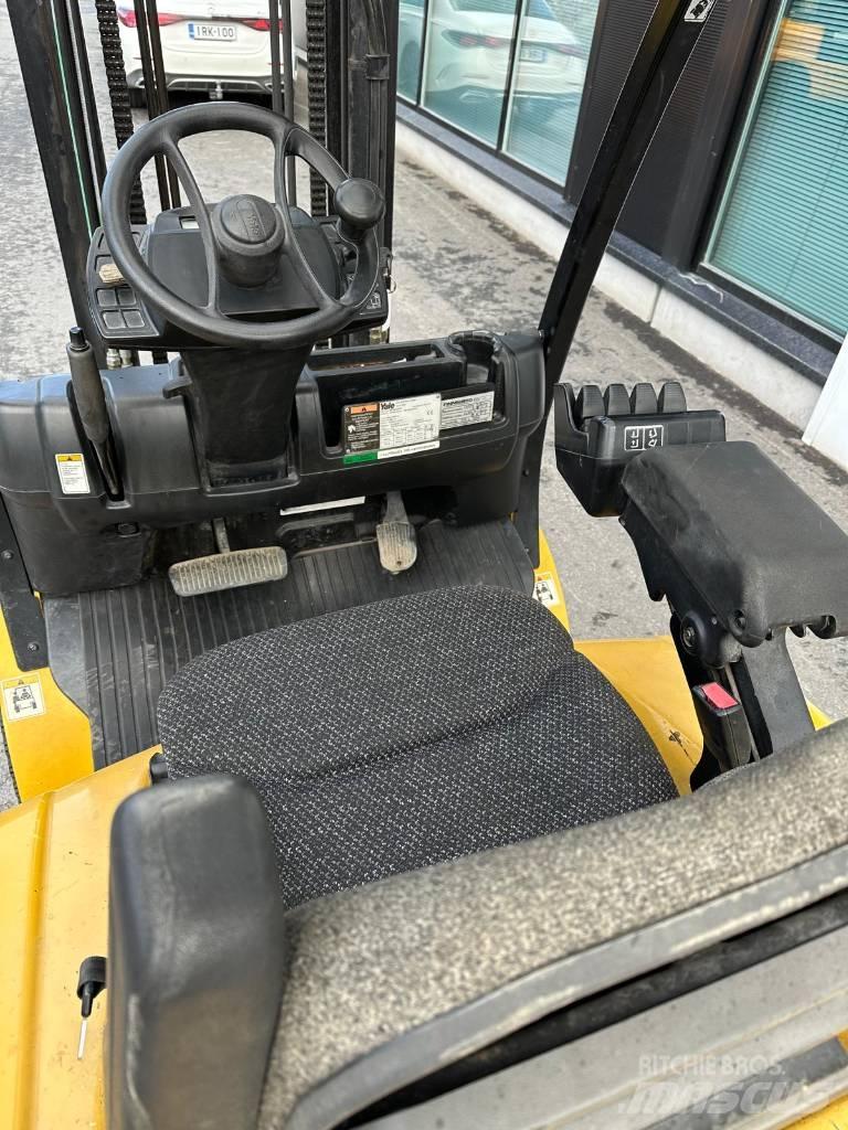 Yale GDP 30 VX 柴油卡車