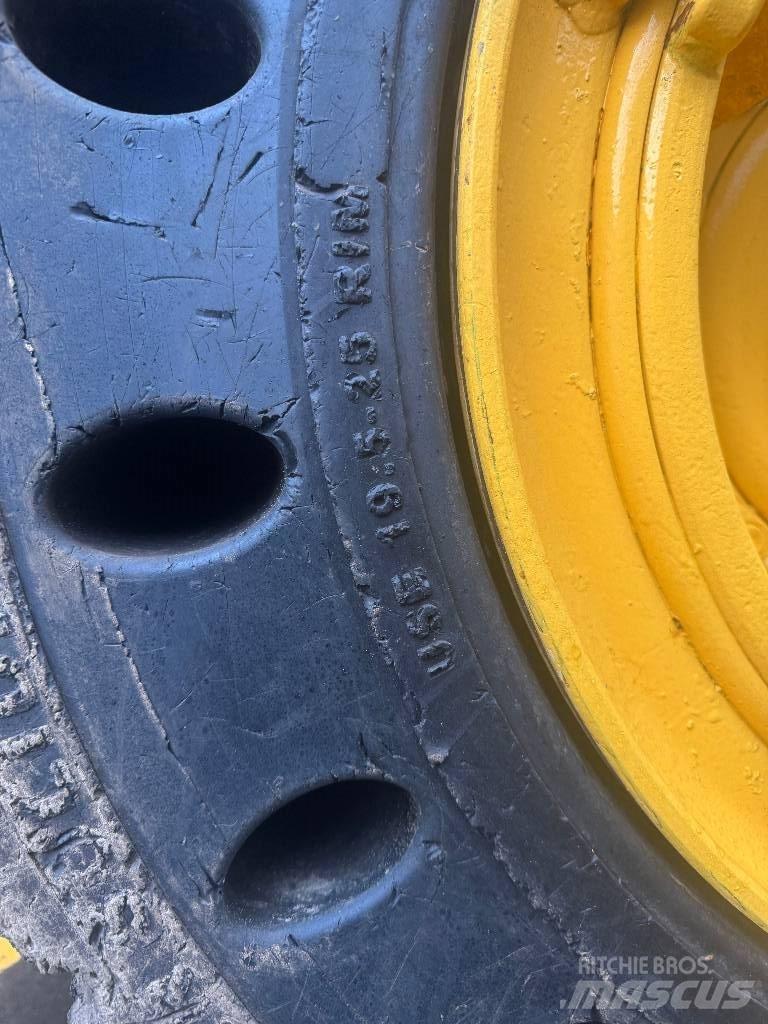 Volvo L 120 F 輪胎式裝載機