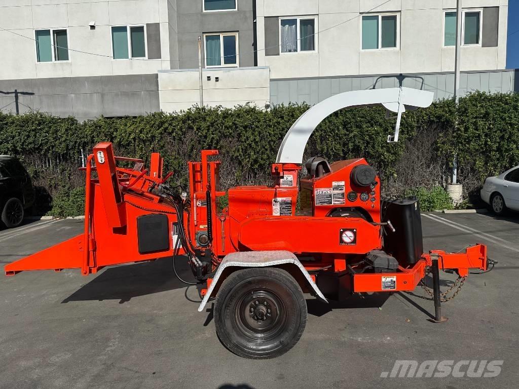 Altec DC-1217CFD 碎木拖車