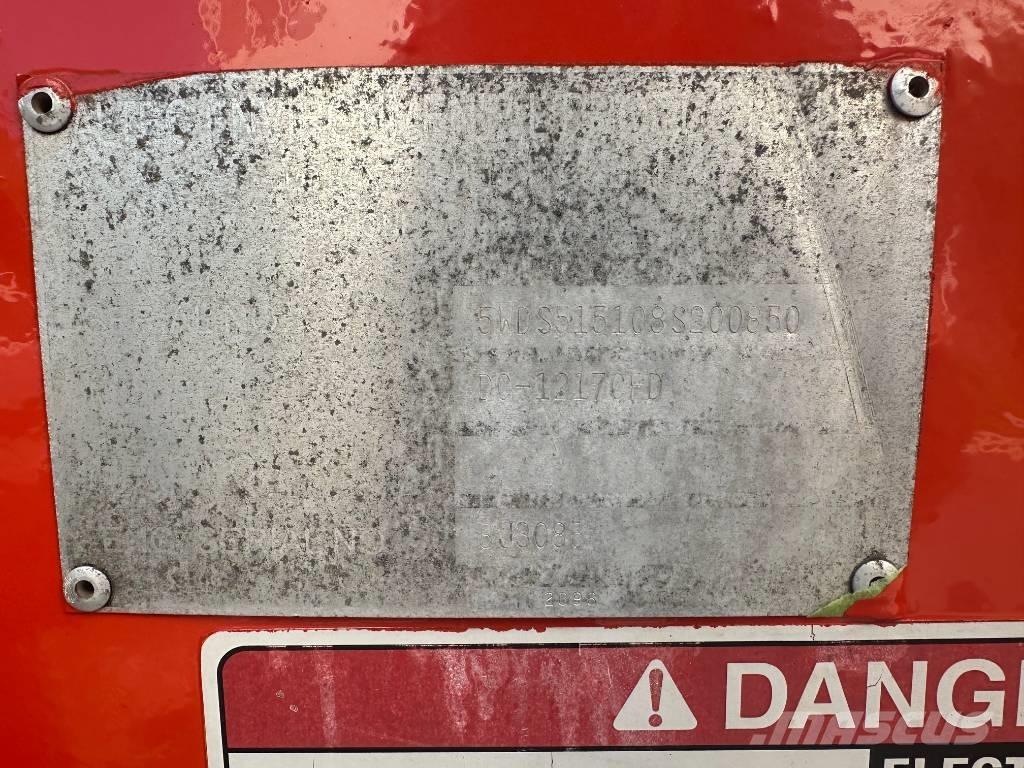 Altec DC-1217CFD 碎木拖車